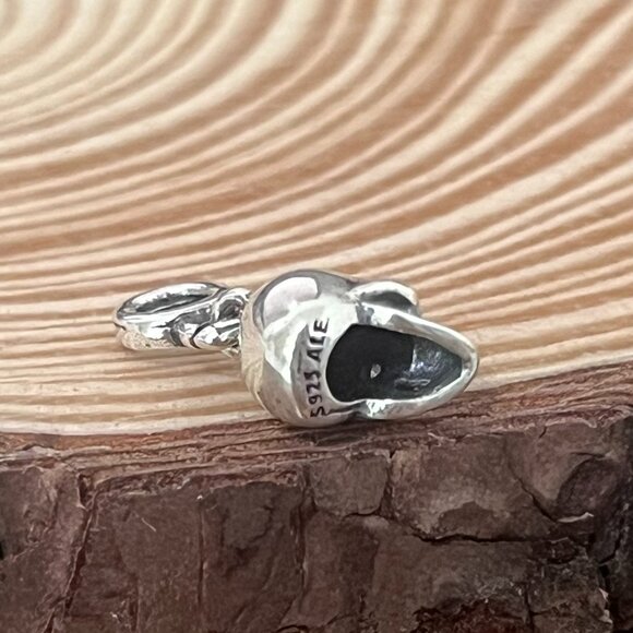 Pandora ME Skull Mini Dangle - Picture 4 of 5